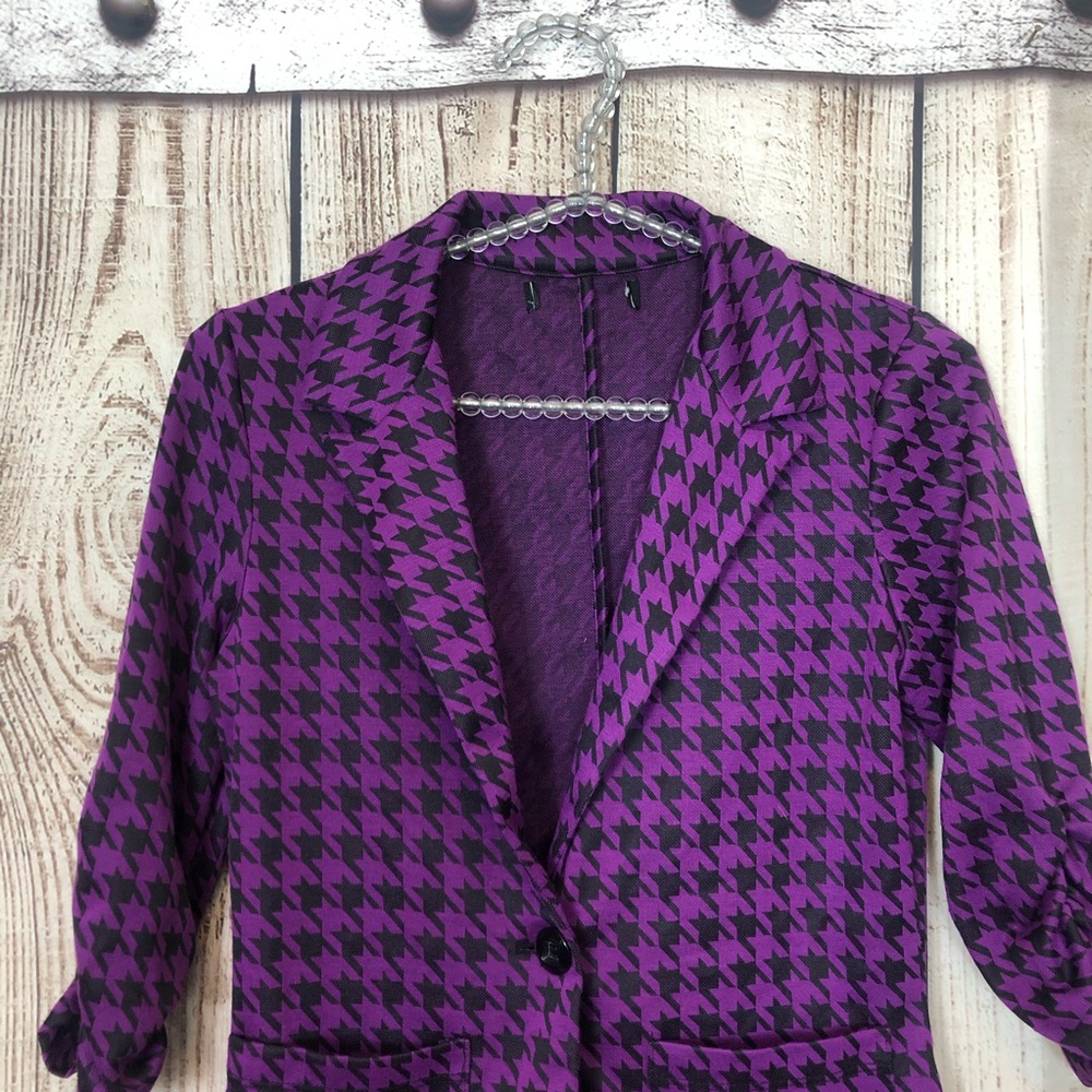 ๐3/$10๐ Purple Checkered Blazer 3/4 Sleeve Small - Picture 2 of 7